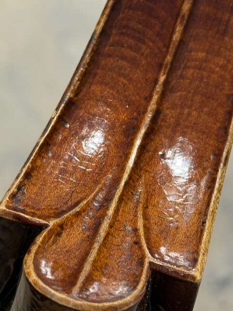 Finished cello, rib and corner detail