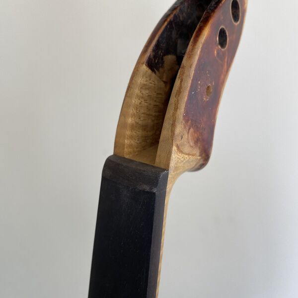 Pegbox repair detail
